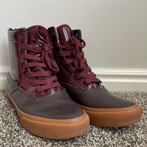 Vans boots, women’s size 7.5 maroon with zipper